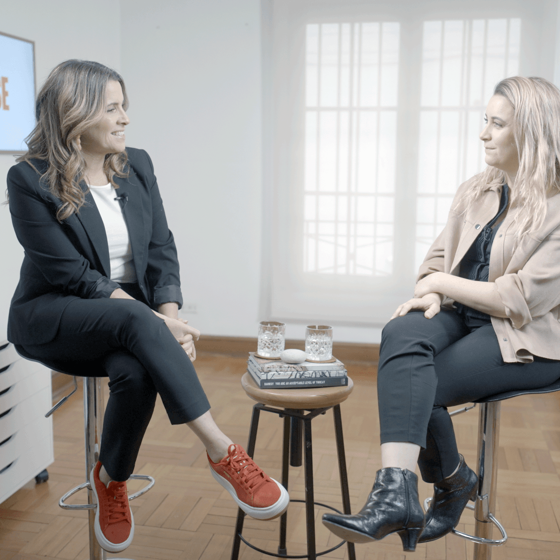 Monserrat Álvarez conversa con Trinidad Barriga ginecóloga experta en peri+menopausia